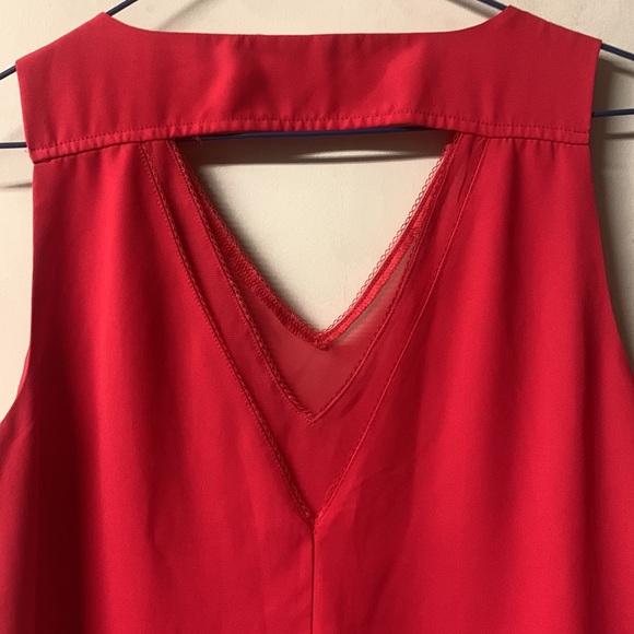 Red ‘V’ Camisole - Small - Picture 1 of 4
